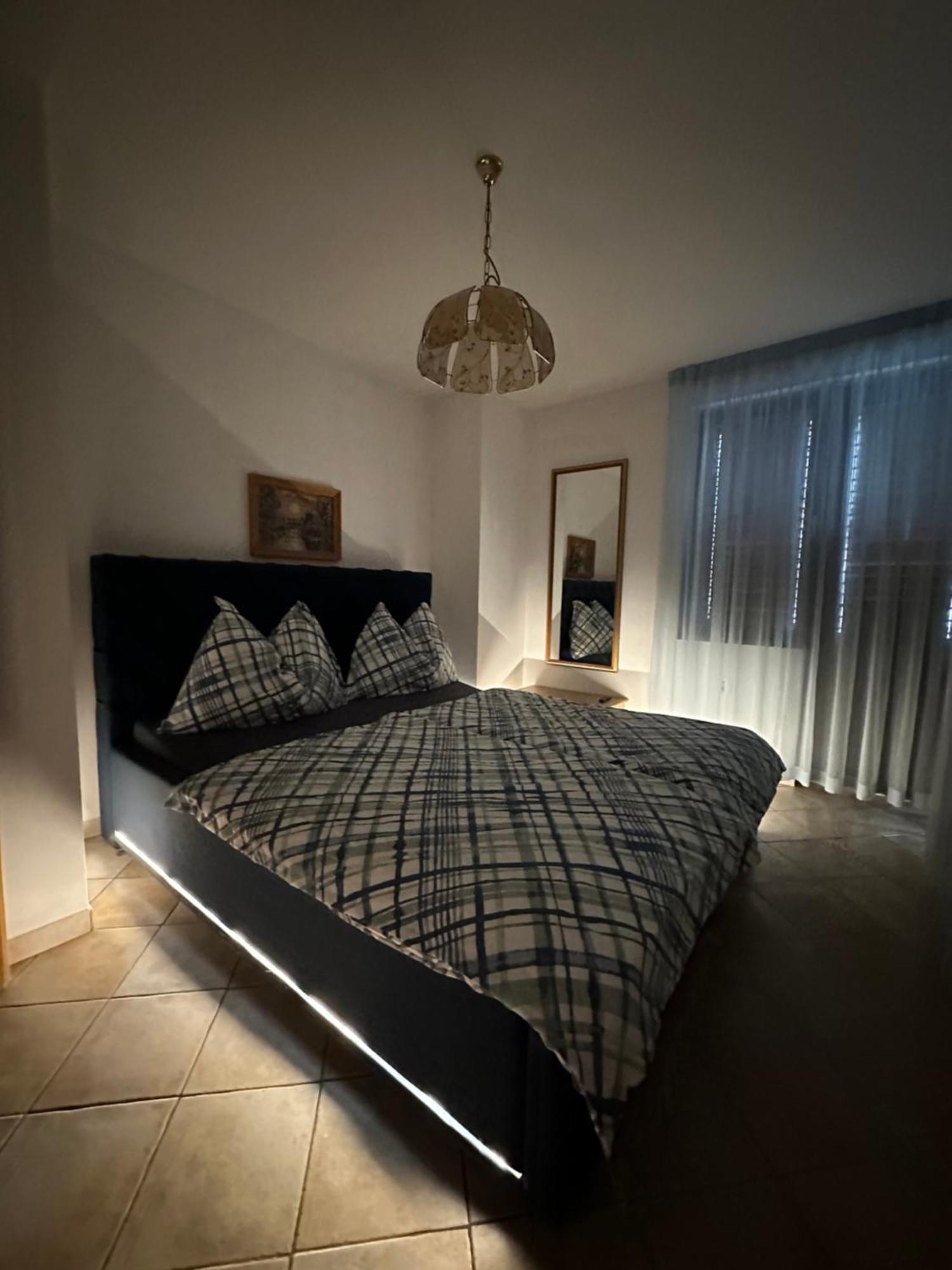 Vacation Home Lucija Slatina  Екстер'єр фото