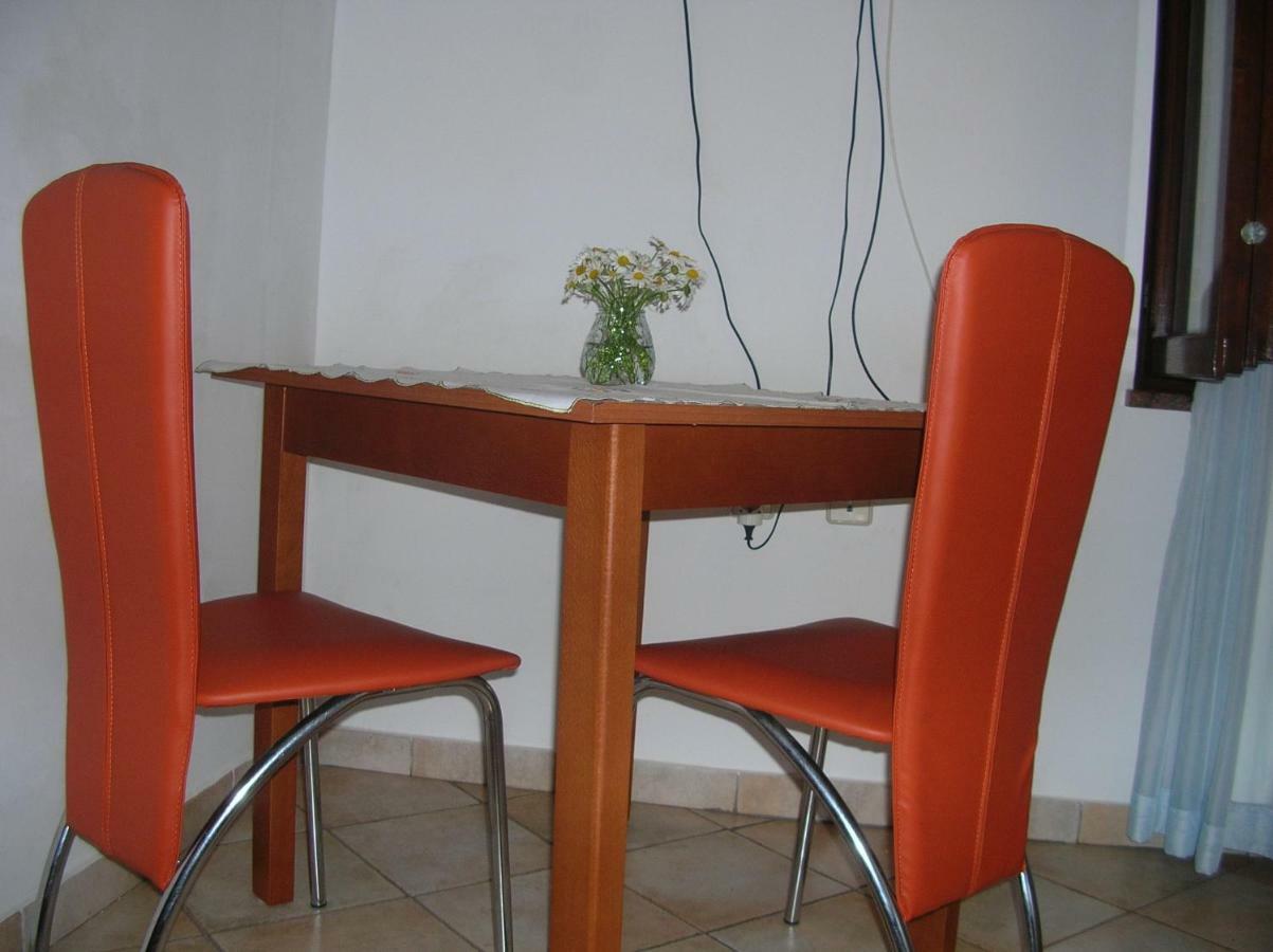 Vacation Home Lucija Slatina  Екстер'єр фото